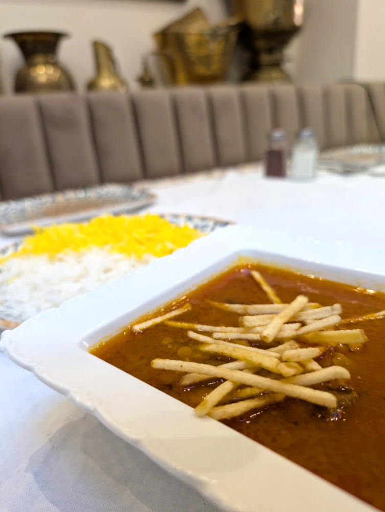 CHELO KHORESHT GHEYMEH